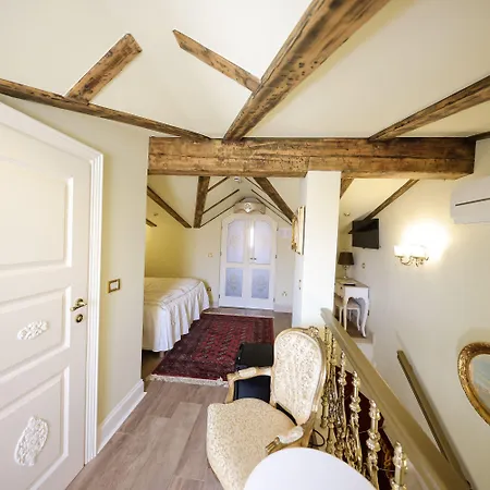 Palazzo Venezia-adults Only Bed & Breakfast 4*