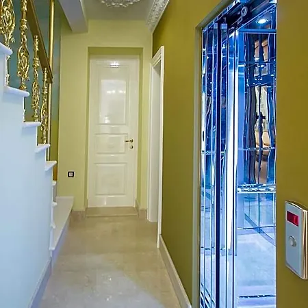 Palazzo Venezia-adults Only Bed and Breakfast 4*