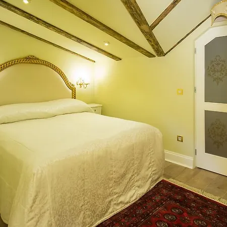 Palazzo Venezia-adults Only B&B 4*