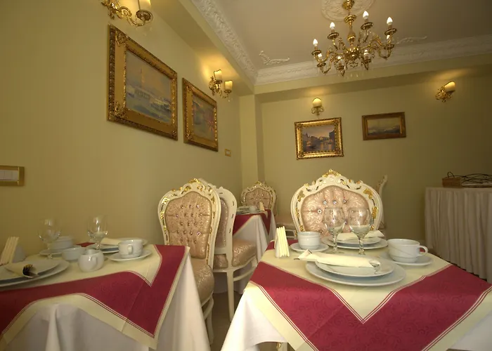 Palazzo Venezia-adults Only krevet i doručak 4*